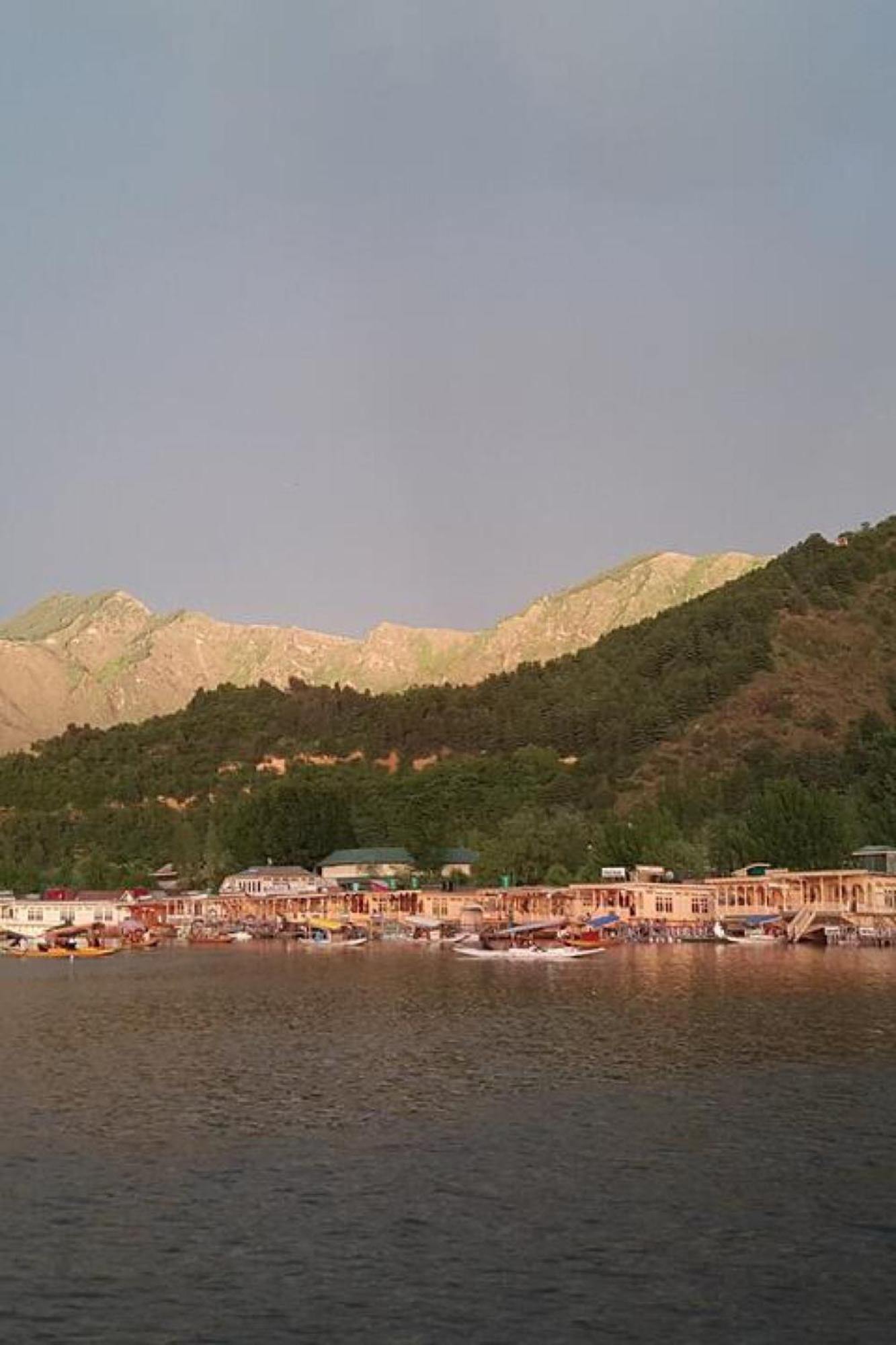 The Heritage Group Of Houseboats Srīnagar 外观 照片